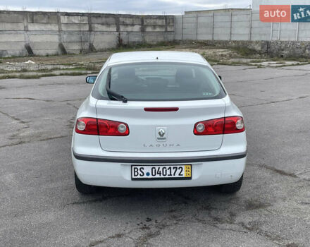 Белый Рено Лагуна, объемом двигателя 1.9 л и пробегом 231 тыс. км за 4200 $, фото 3 на Automoto.ua