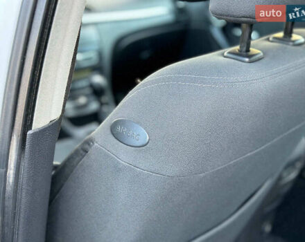 Белый Рено Лагуна, объемом двигателя 1.9 л и пробегом 231 тыс. км за 4990 $, фото 21 на Automoto.ua