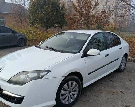 Белый Рено Лагуна, объемом двигателя 1.5 л и пробегом 244 тыс. км за 5100 $, фото 3 на Automoto.ua