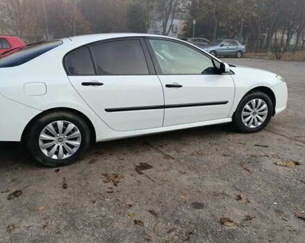 Белый Рено Лагуна, объемом двигателя 1.5 л и пробегом 244 тыс. км за 5100 $, фото 8 на Automoto.ua