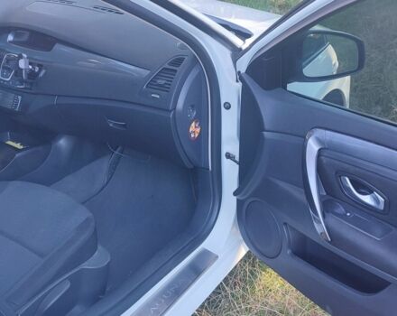 Белый Рено Лагуна, объемом двигателя 0 л и пробегом 348 тыс. км за 7200 $, фото 7 на Automoto.ua