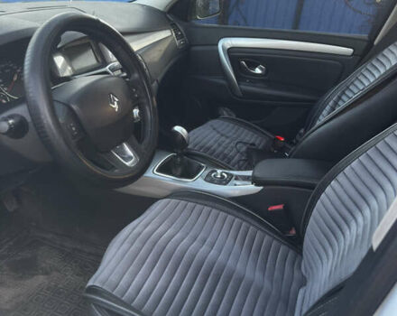 Белый Рено Лагуна, объемом двигателя 1.46 л и пробегом 221 тыс. км за 8400 $, фото 7 на Automoto.ua