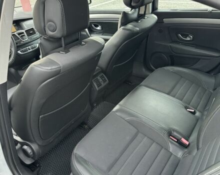 Рено Лагуна 2011 у Чернівцях на Automoto.ua Білий Рено Лагуна, об'ємом двигуна 2 л та пробігом 209 тис. км за 7700 $, фото 7 на Automoto.ua