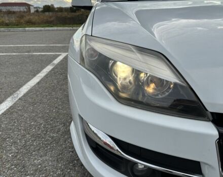 Рено Лагуна 2011 у Чернівцях на Automoto.ua Білий Рено Лагуна, об'ємом двигуна 2 л та пробігом 209 тис. км за 7700 $, фото 4 на Automoto.ua