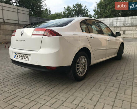 Белый Рено Лагуна, объемом двигателя 1.46 л и пробегом 340 тыс. км за 6300 $, фото 6 на Automoto.ua
