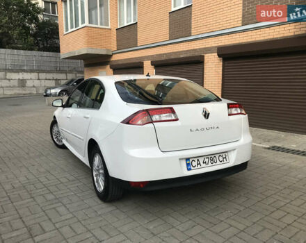 Белый Рено Лагуна, объемом двигателя 1.46 л и пробегом 340 тыс. км за 6300 $, фото 4 на Automoto.ua