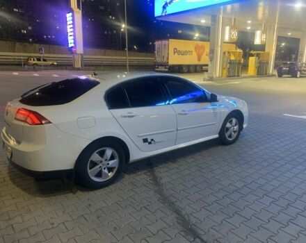 Белый Рено Лагуна, объемом двигателя 1.5 л и пробегом 255 тыс. км за 8200 $, фото 5 на Automoto.ua