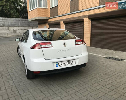 Белый Рено Лагуна, объемом двигателя 1.46 л и пробегом 340 тыс. км за 6300 $, фото 5 на Automoto.ua