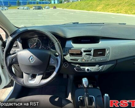 Рено Лагуна 2013 в Виннице на Automoto.ua Белый Рено Лагуна, объемом двигателя 1.5 л и пробегом 219 тыс. км за 8200 $, фото 4 на Automoto.ua