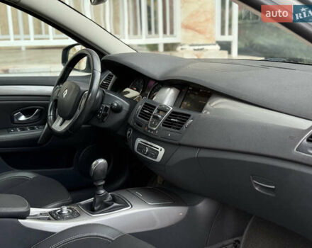 Белый Рено Лагуна, объемом двигателя 2 л и пробегом 246 тыс. км за 7999 $, фото 19 на Automoto.ua