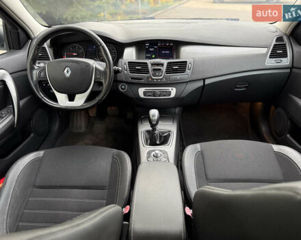 Белый Рено Лагуна, объемом двигателя 2 л и пробегом 246 тыс. км за 7999 $, фото 14 на Automoto.ua