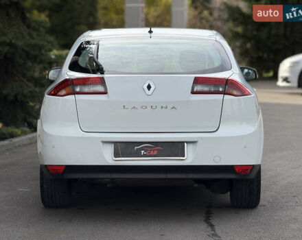 Белый Рено Лагуна, объемом двигателя 2 л и пробегом 246 тыс. км за 7999 $, фото 8 на Automoto.ua