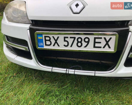 Белый Рено Лагуна, объемом двигателя 2 л и пробегом 318 тыс. км за 5500 $, фото 9 на Automoto.ua