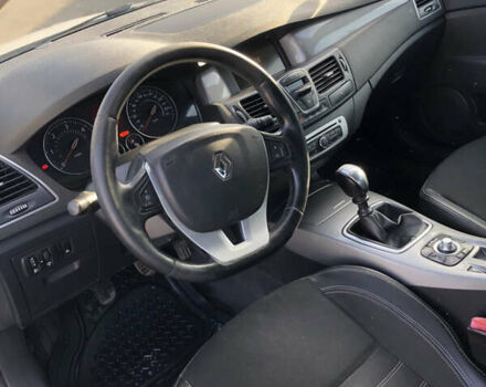 Белый Рено Лагуна, объемом двигателя 1.46 л и пробегом 318 тыс. км за 6100 $, фото 9 на Automoto.ua