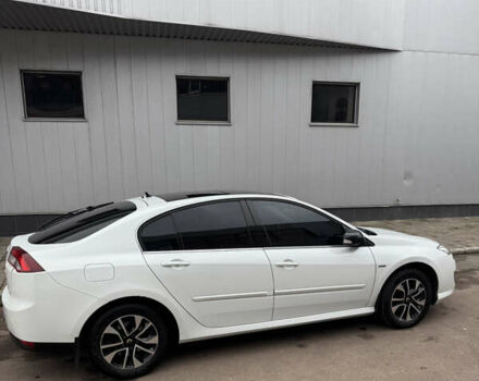 Белый Рено Лагуна, объемом двигателя 1.46 л и пробегом 300 тыс. км за 9500 $, фото 3 на Automoto.ua