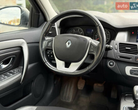 Белый Рено Лагуна, объемом двигателя 2 л и пробегом 246 тыс. км за 7999 $, фото 12 на Automoto.ua