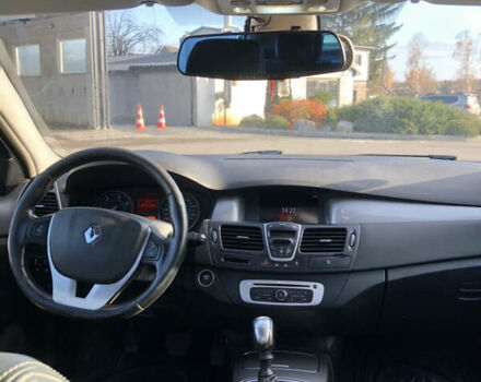 Белый Рено Лагуна, объемом двигателя 1.46 л и пробегом 318 тыс. км за 6100 $, фото 6 на Automoto.ua