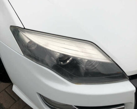 Білий Рено Лагуна, об'ємом двигуна 2 л та пробігом 318 тис. км за 7050 $, фото 2 на Automoto.ua