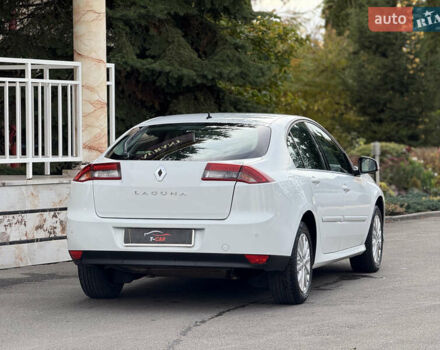 Белый Рено Лагуна, объемом двигателя 2 л и пробегом 246 тыс. км за 7999 $, фото 9 на Automoto.ua