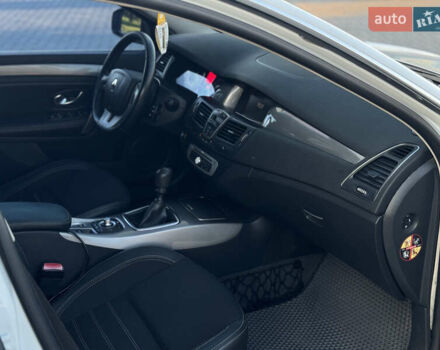 Рено Лагуна 2015 в Коломые на Automoto.ua Белый Рено Лагуна, объемом двигателя 0 л и пробегом 218 тыс. км за 7500 $, фото 41 на Automoto.ua