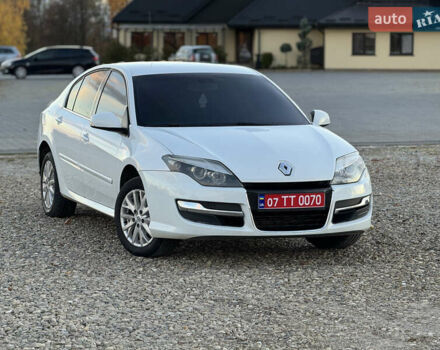 Рено Лагуна 2015 в Коломые на Automoto.ua Белый Рено Лагуна, объемом двигателя 0 л и пробегом 218 тыс. км за 7500 $, фото 1 на Automoto.ua