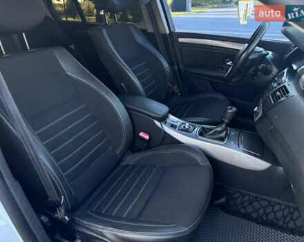 Рено Лагуна 2015 в Коломые на Automoto.ua Белый Рено Лагуна, объемом двигателя 0 л и пробегом 218 тыс. км за 7500 $, фото 44 на Automoto.ua