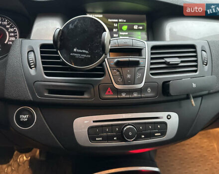 Белый Рено Лагуна, объемом двигателя 1.5 л и пробегом 243 тыс. км за 8400 $, фото 14 на Automoto.ua