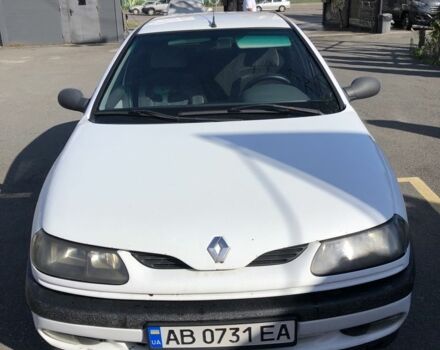 Білий Рено Лагуна, об'ємом двигуна 2 л та пробігом 322 тис. км за 2100 $, фото 1 на Automoto.ua