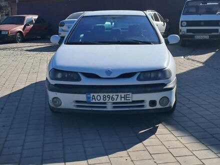 Білий Рено Лагуна, об'ємом двигуна 1.87 л та пробігом 387 тис. км за 2100 $, фото 1 на Automoto.ua