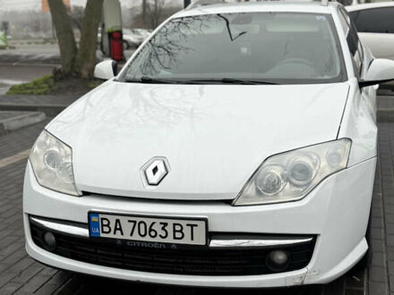 Белый Рено Лагуна, объемом двигателя 1.46 л и пробегом 348 тыс. км за 5300 $, фото 1 на Automoto.ua