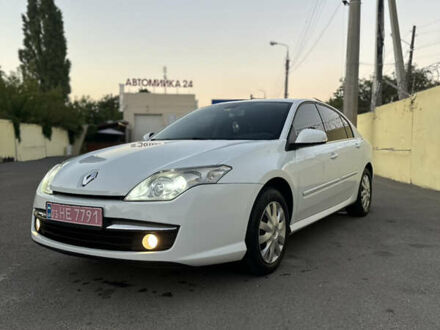 Рено Лагуна 2010 в Харькове на Automoto.ua Белый Рено Лагуна, объемом двигателя 1.5 л и пробегом 270 тыс. км за 7300 $, фото 1 на Automoto.ua