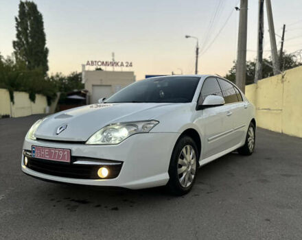 Белый Рено Лагуна, объемом двигателя 1.5 л и пробегом 270 тыс. км за 7300 $, фото 1 на Automoto.ua