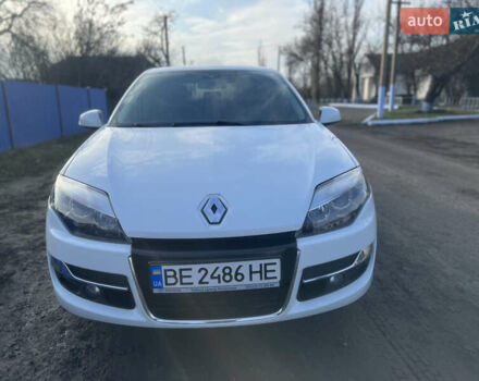 Белый Рено Лагуна, объемом двигателя 1.46 л и пробегом 221 тыс. км за 8400 $, фото 1 на Automoto.ua