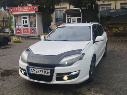 Белый Рено Лагуна, объемом двигателя 1.46 л и пробегом 280 тыс. км за 7800 $, фото 1 на Automoto.ua