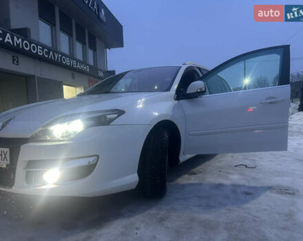 Білий Рено Лагуна, об'ємом двигуна 1.5 л та пробігом 310 тис. км за 6000 $, фото 1 на Automoto.ua