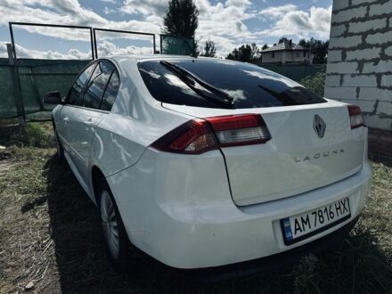 Рено Лагуна 2011 в Буче на Automoto.ua Белый Рено Лагуна, объемом двигателя 1.5 л и пробегом 285 тыс. км за 5800 $, фото 1 на Automoto.ua