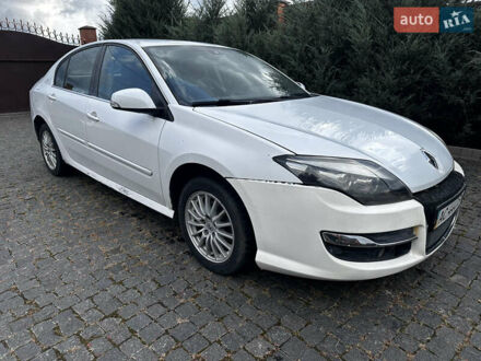 Рено Лагуна 2011 в Луцке на Automoto.ua Белый Рено Лагуна, объемом двигателя 1.46 л и пробегом 331 тыс. км за 4500 $, фото 1 на Automoto.ua