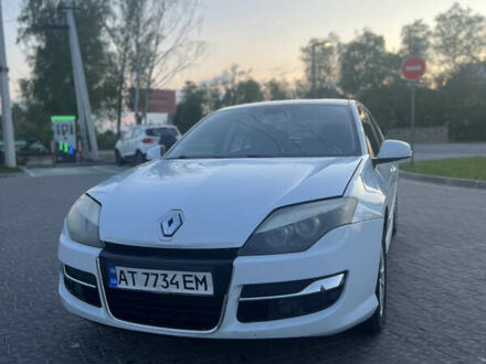 Рено Лагуна 2012 у Івано-Франківську на Automoto.ua Білий Рено Лагуна, об'ємом двигуна 1.46 л та пробігом 377 тис. км за 6300 $, фото 1 на Automoto.ua