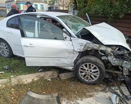 Білий Рено Лагуна, об'ємом двигуна 1.46 л та пробігом 187 тис. км за 2500 $, фото 1 на Automoto.ua