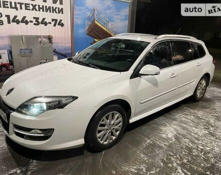 Білий Рено Лагуна, об'ємом двигуна 1.5 л та пробігом 180 тис. км за 7600 $, фото 1 на Automoto.ua