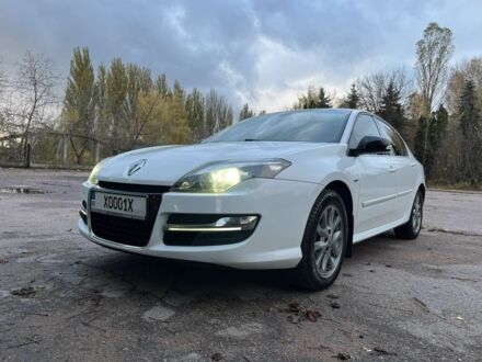 Рено Лагуна 2014 в Житомире на Automoto.ua Белый Рено Лагуна, объемом двигателя 1.5 л и пробегом 258 тыс. км за 7200 $, фото 1 на Automoto.ua