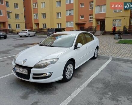 Белый Рено Лагуна, объемом двигателя 1.46 л и пробегом 250 тыс. км за 7400 $, фото 1 на Automoto.ua