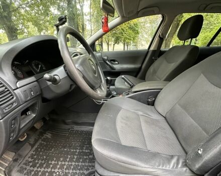 Бежевий Рено Лагуна, об'ємом двигуна 1.9 л та пробігом 385 тис. км за 2200 $, фото 11 на Automoto.ua
