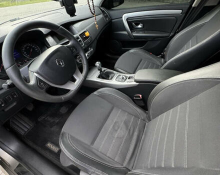 Бежевый Рено Лагуна, объемом двигателя 2 л и пробегом 313 тыс. км за 7100 $, фото 9 на Automoto.ua