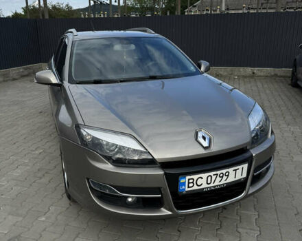 Бежевый Рено Лагуна, объемом двигателя 2 л и пробегом 313 тыс. км за 7100 $, фото 2 на Automoto.ua