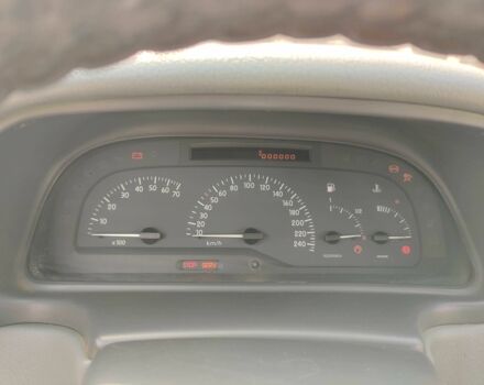 Бежевый Рено Лагуна, объемом двигателя 1.8 л и пробегом 332 тыс. км за 2200 $, фото 12 на Automoto.ua