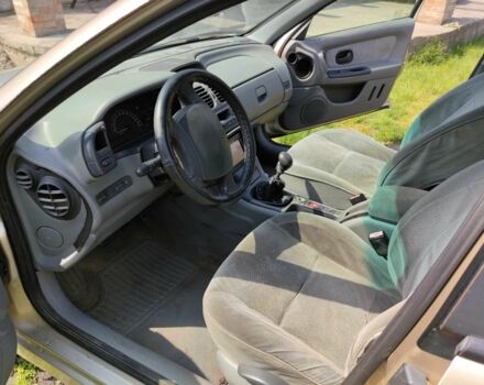 Бежевый Рено Лагуна, объемом двигателя 1.8 л и пробегом 332 тыс. км за 2200 $, фото 8 на Automoto.ua