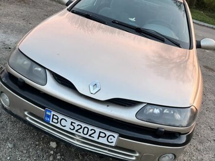 Рено Лагуна 2001 в Яворове на Automoto.ua Бежевый Рено Лагуна, объемом двигателя 1.6 л и пробегом 293 тыс. км за 2500 $, фото 1 на Automoto.ua