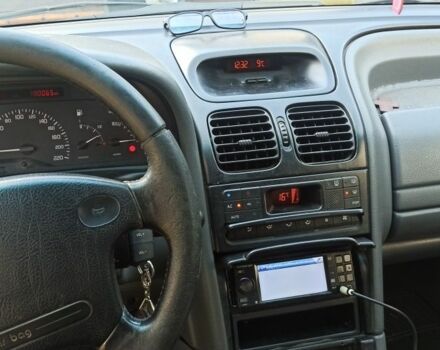 Черный Рено Лагуна, объемом двигателя 2 л и пробегом 383 тыс. км за 1800 $, фото 3 на Automoto.ua