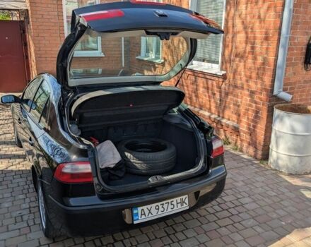 Черный Рено Лагуна, объемом двигателя 1.8 л и пробегом 314 тыс. км за 4200 $, фото 3 на Automoto.ua